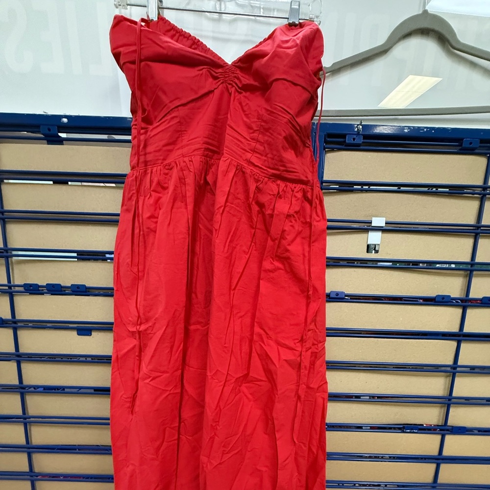 Elegant Red Strapless Dress